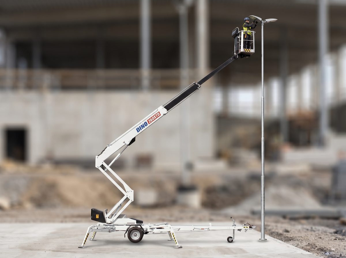Dino 260 XTD darbībā &mdash; Elektroinstalācijas darbi